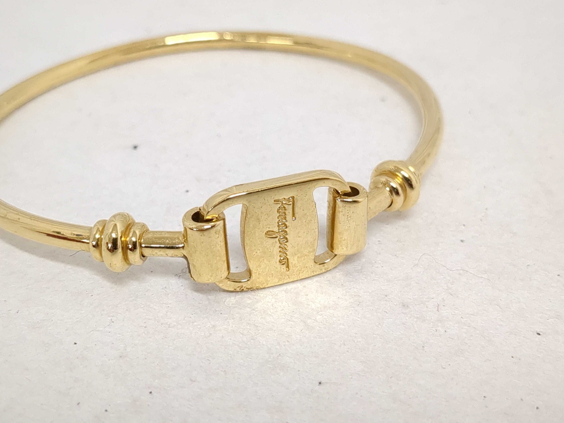 Salvatore Ferragamo Gancini Scarf Ring/Vara Bangle Set Bracelet/Bangle