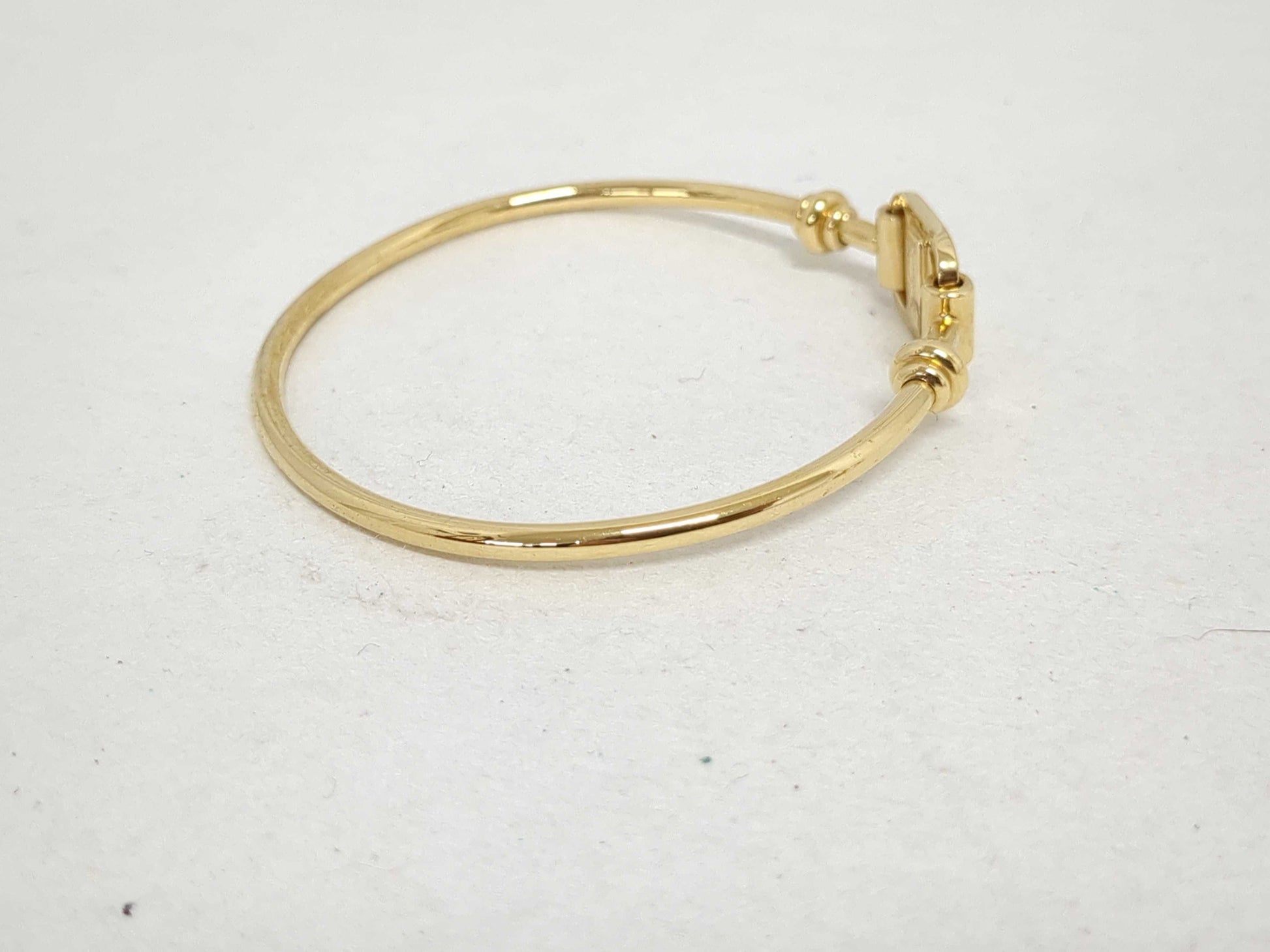 Salvatore Ferragamo Gancini Scarf Ring/Vara Bangle Set Bracelet/Bangle