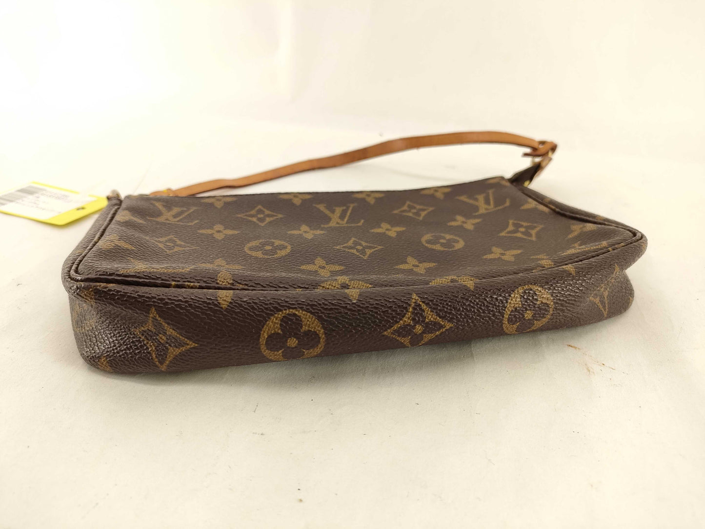 LOUIS VUITTON Monogram Pochette Accessoires Pouch