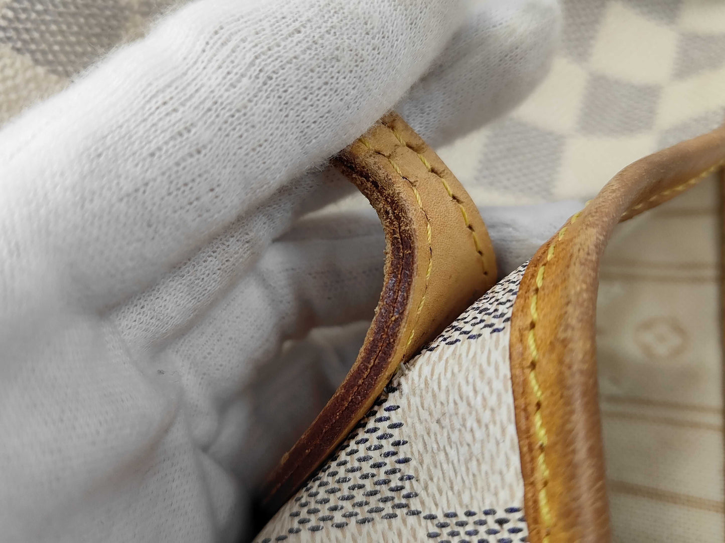 LOUIS VUITTON Damier N51105 Neverfull MM Tote Bag