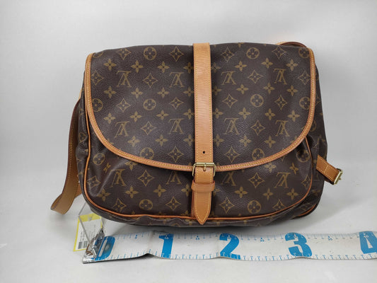 LOUIS VUITTON Monogram M42254 Saumur 35 Shoulder Bag