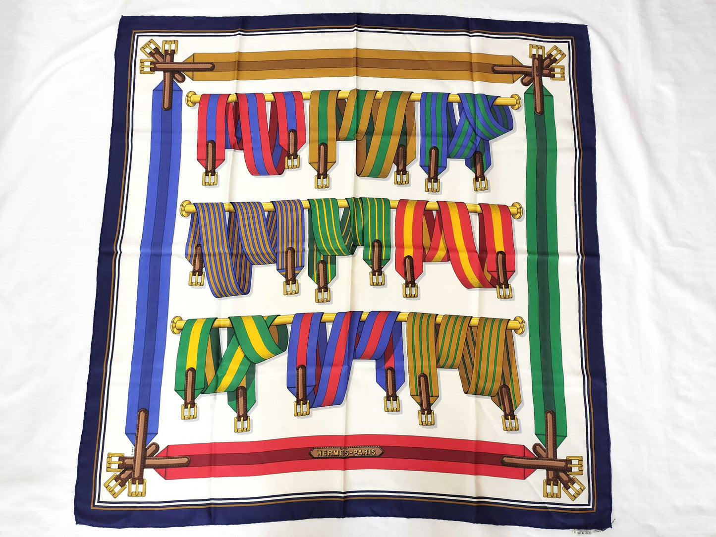 HERMES Carre Shoulder Strap Scarf