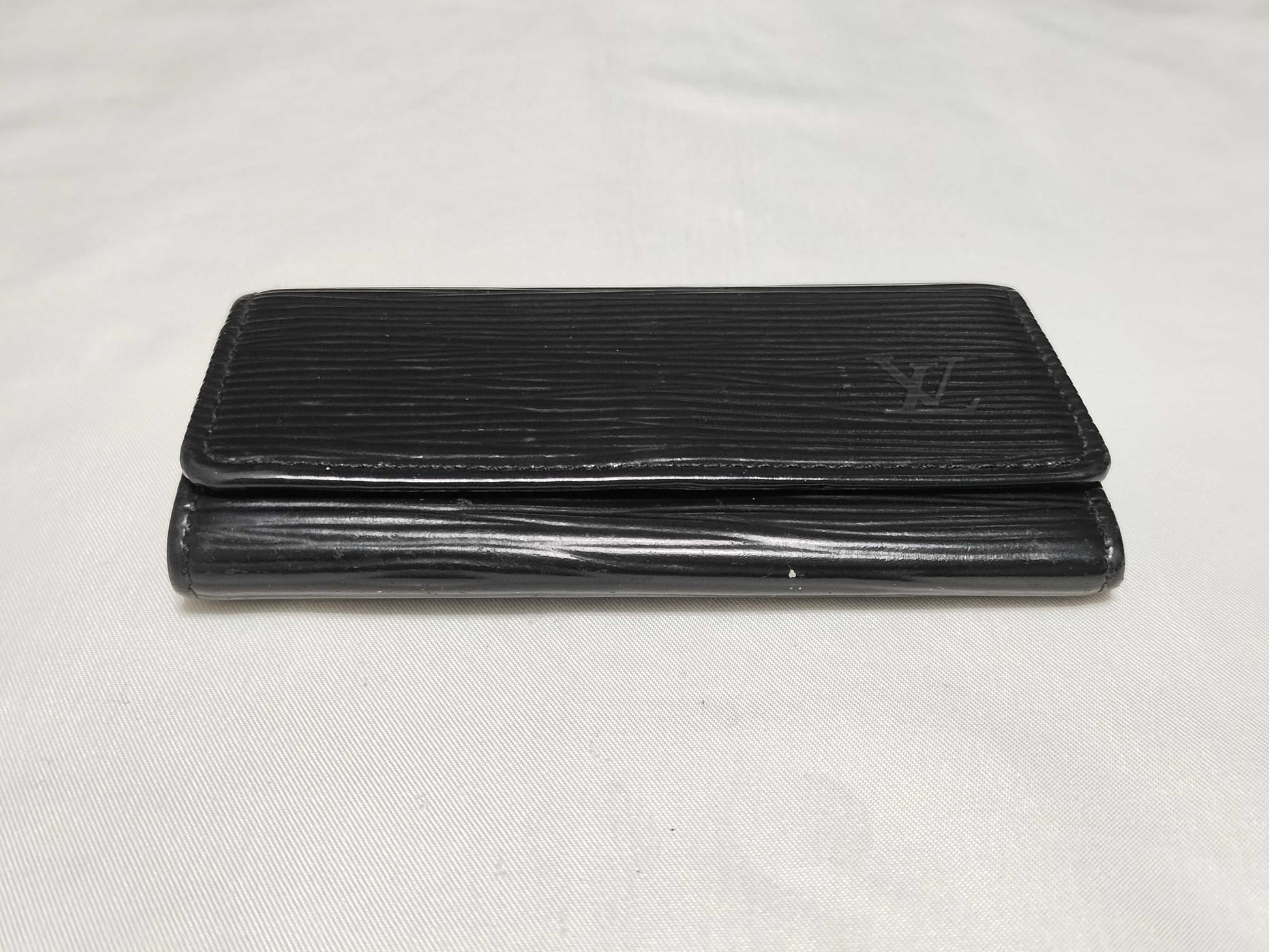 LOUIS VUITTON Epi Multicle 4 Key Case/Key Holder