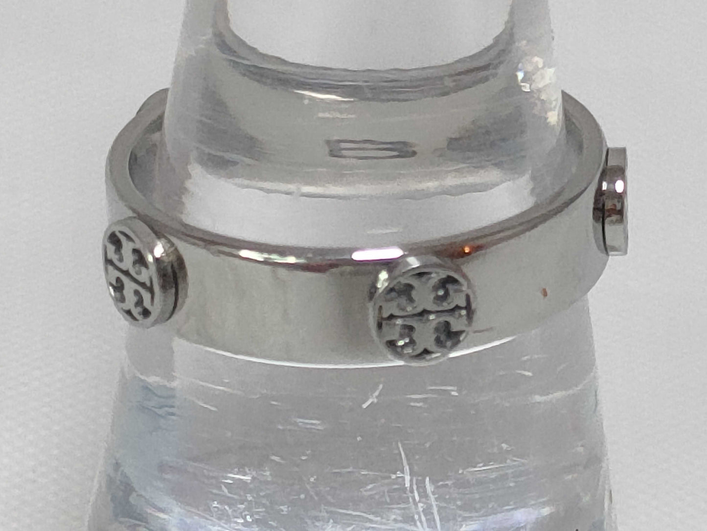 Tory Burch Ring, 2.54g per ring
