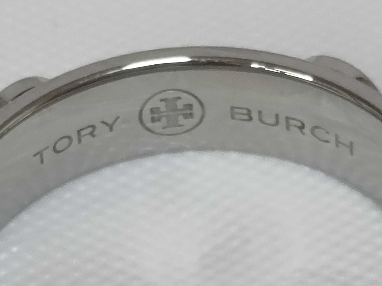 Tory Burch Ring, 2.54g per ring