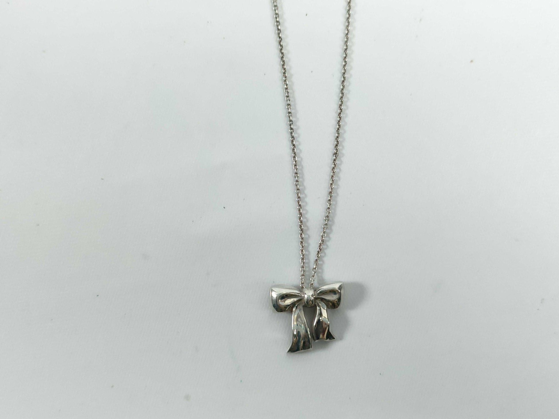 Tiffany & Co. Ribbon SV925 2.6g Necklace
