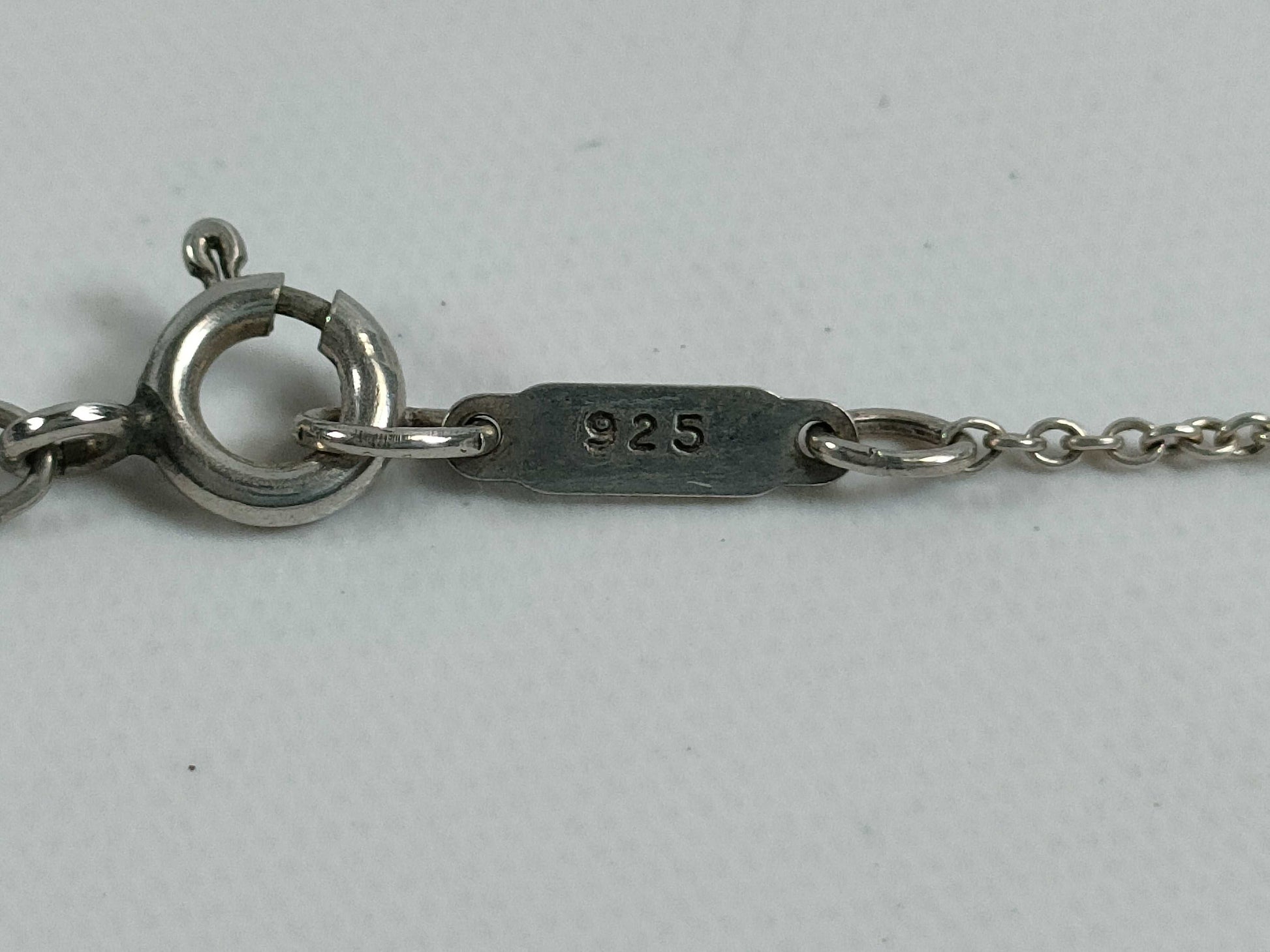 Tiffany & Co. Ribbon SV925 2.6g Necklace