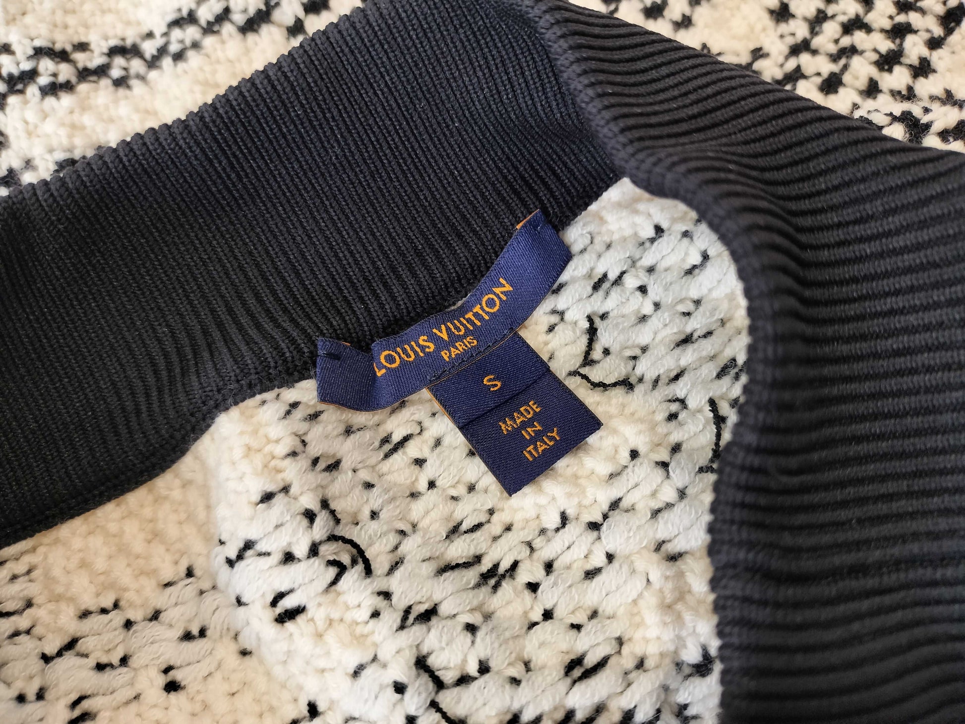 LOUIS VUITTON Graphic/Skirt FMKZ05LP5 Skirt