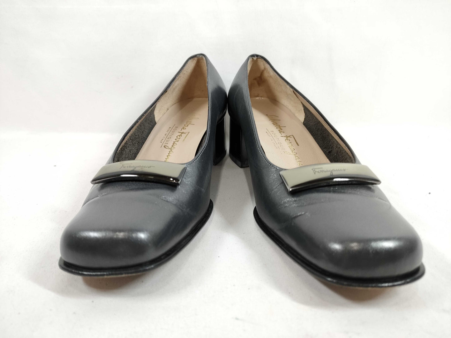 Salvatore Ferragamo Ferragamo logo pumps