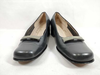 Salvatore Ferragamo Ferragamo logo pumps