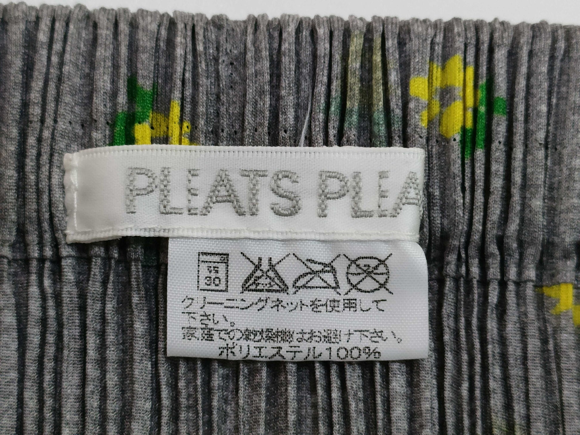 ISSEY MIYAKE Pleats Please Slit Skirt GY/YE Floral Print Skirt