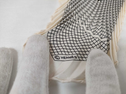 HERMES Carre Pleated Carre Black White Scarf