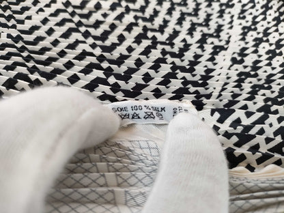 HERMES Carre Pleated Carre Black White Scarf