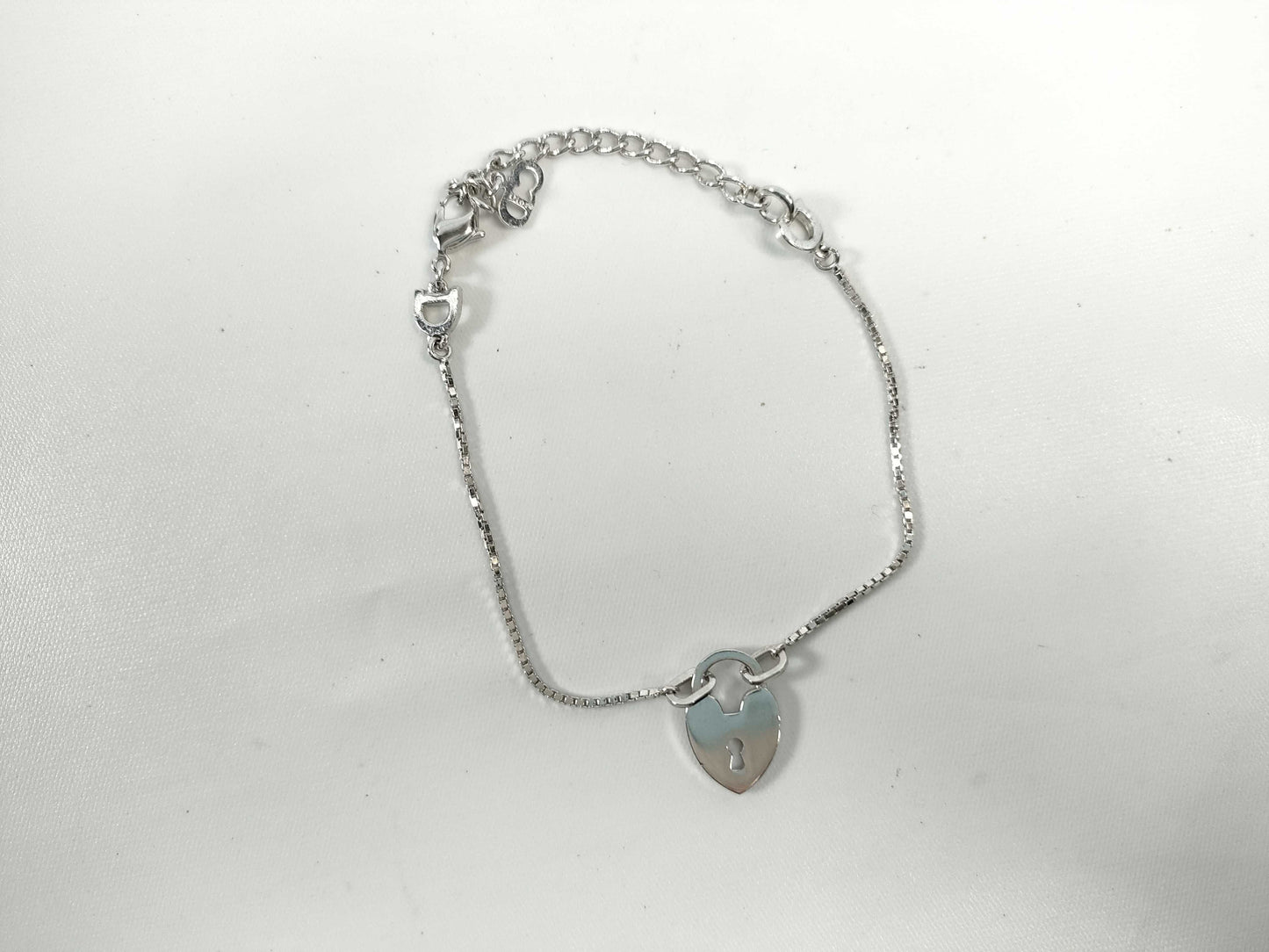 Dior Heart Lock Bracelet Bracelet/Bangle