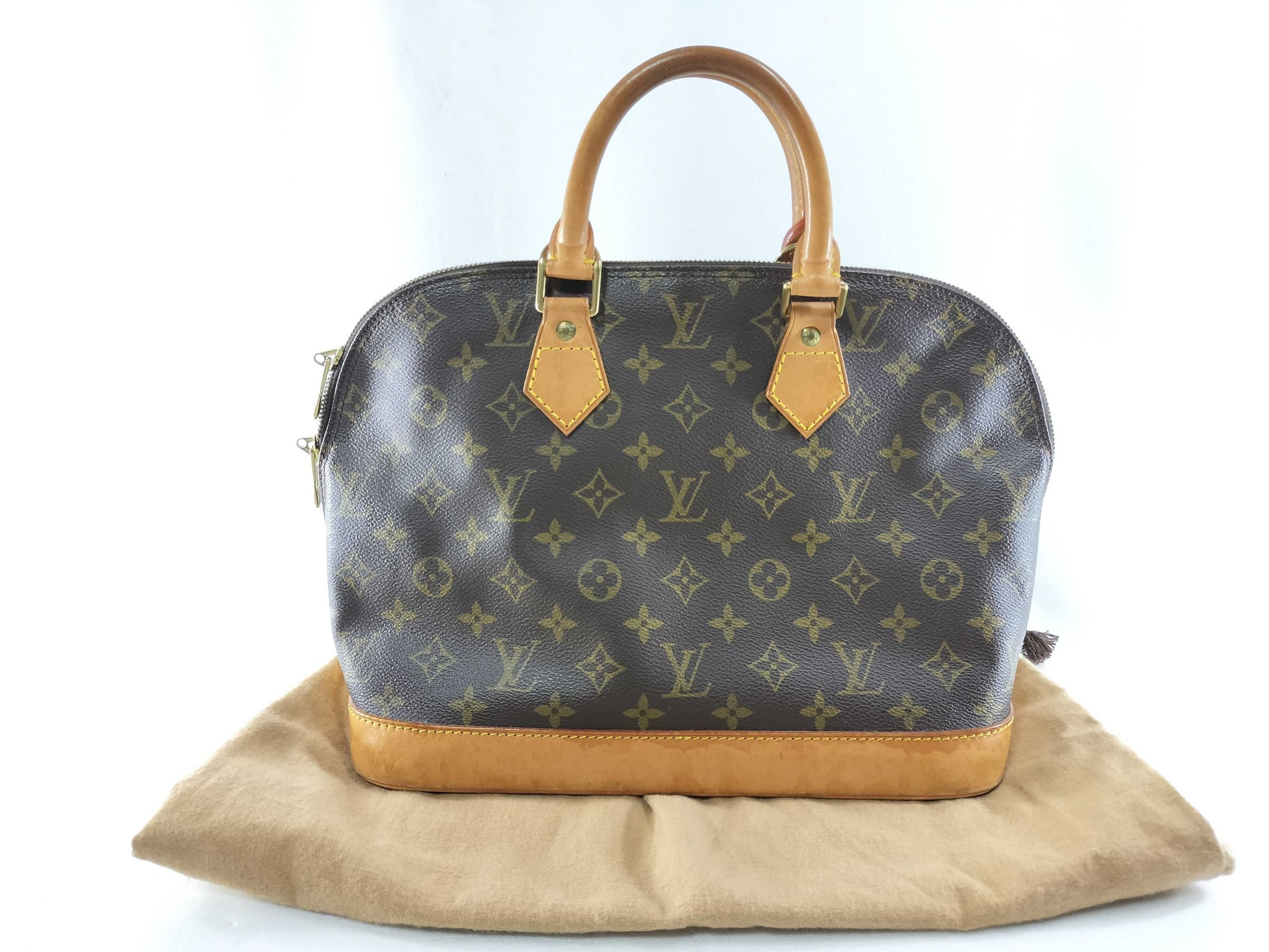 LOUIS VUITTON Monogram M51130 Alma Handbag