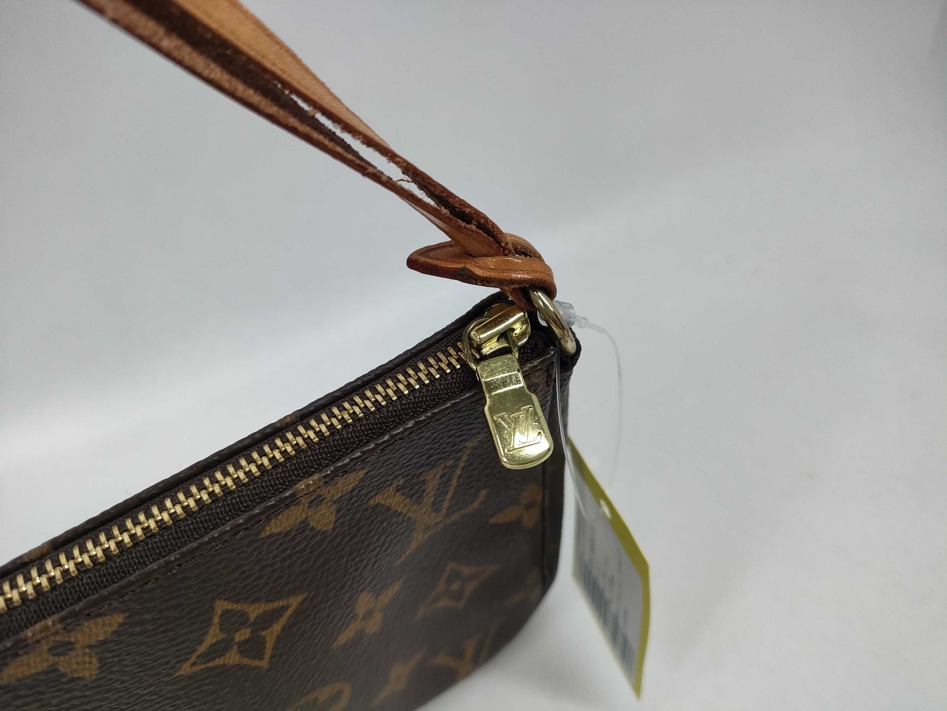 LOUIS VUITTON Monogram M40712 Pochette Accessoires Pouch