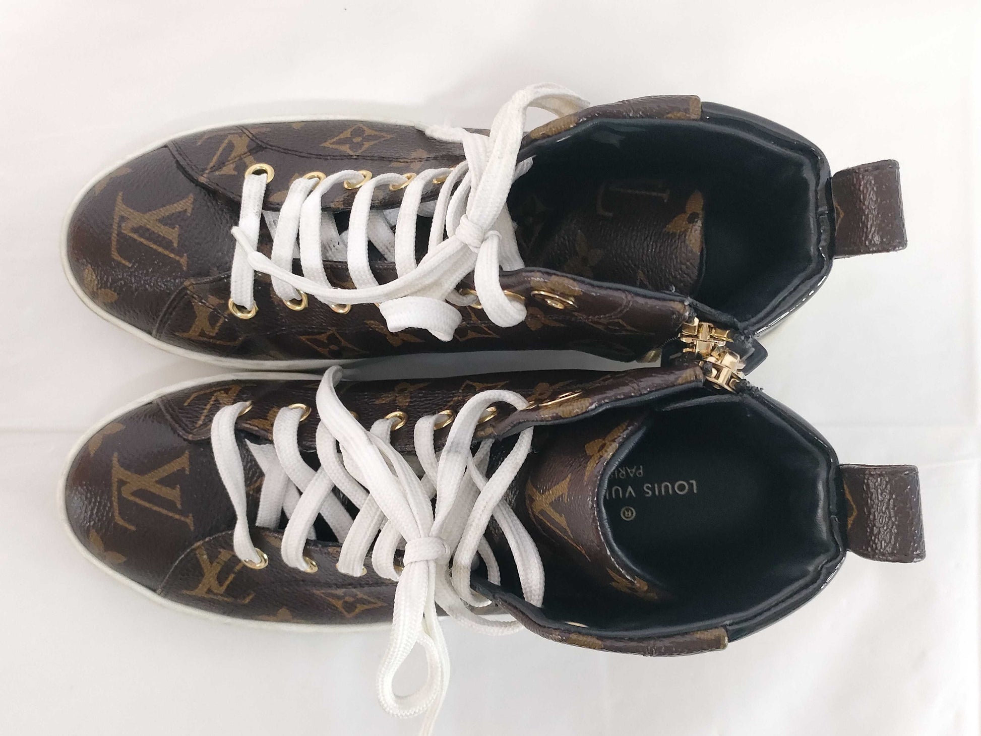 LOUIS VUITTON Side Zip Size 34 Partial Patent Leather Sneakers