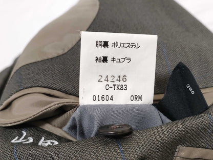 BURBERRY Suits and other apparel