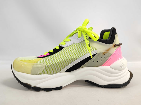 LOUIS VUITTON Run 55 Sneakers