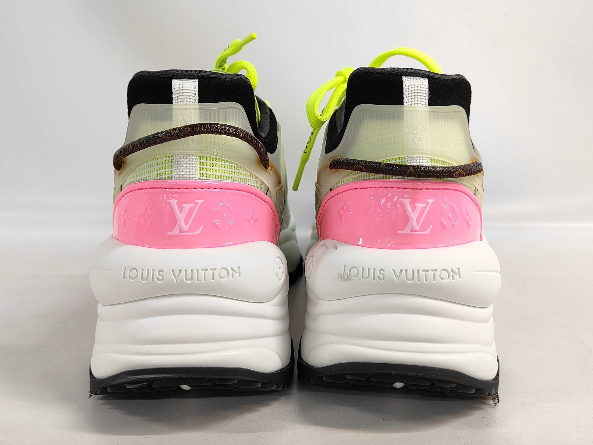 LOUIS VUITTON Run 55 Sneakers