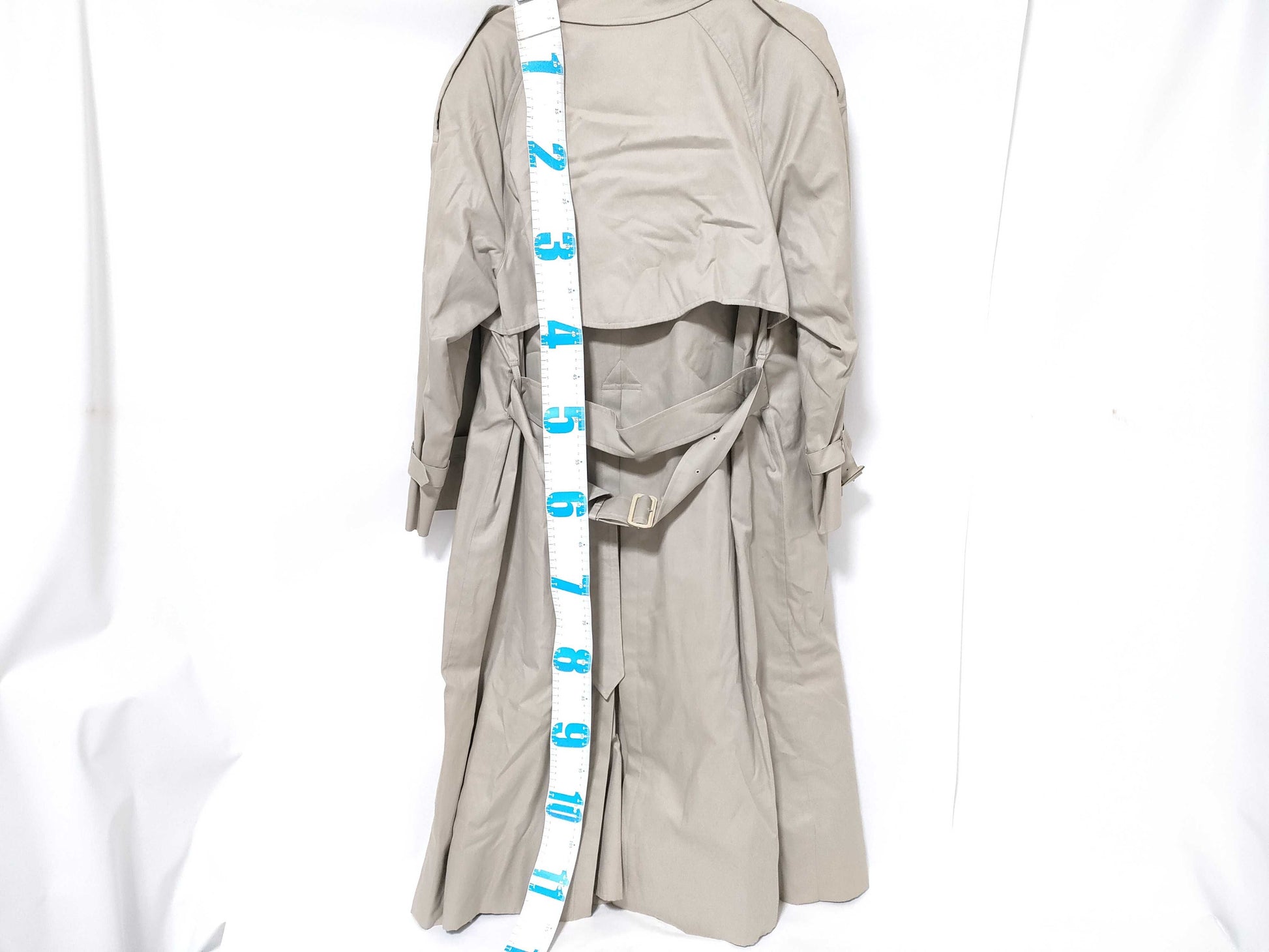 Burberrys trench coat/coat with tag