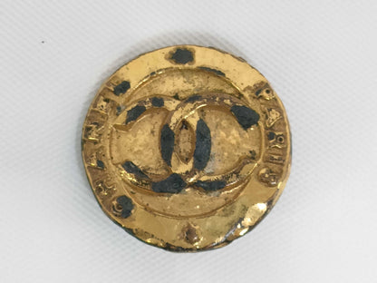 CHANEL Coco Button Gold-Colored Earring 