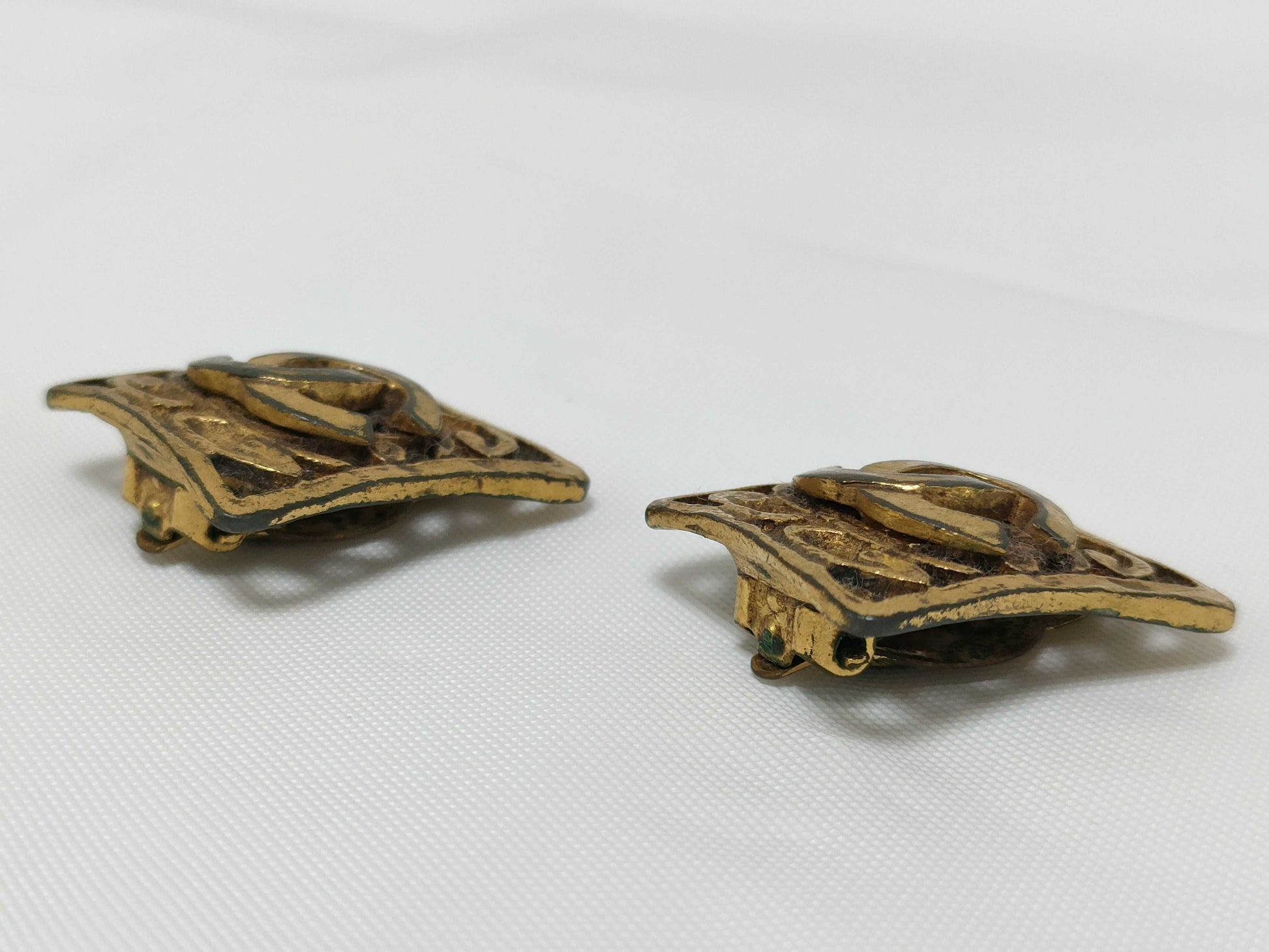 CHANEL 95A Coco Square Vintage Earrings