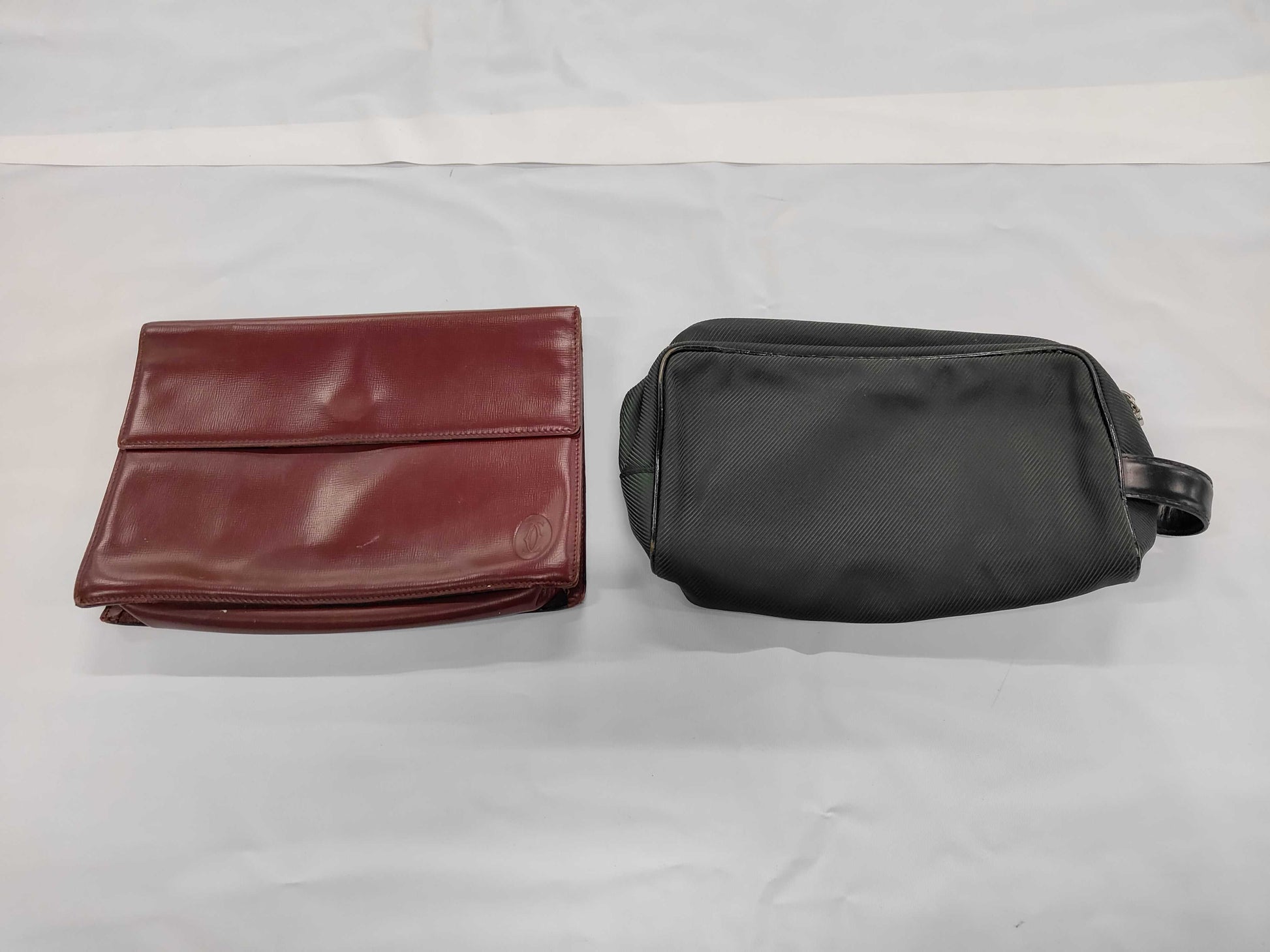 LOUIS VUITTON Taiga Taiga Parana, Cartier second bag and clutch bag