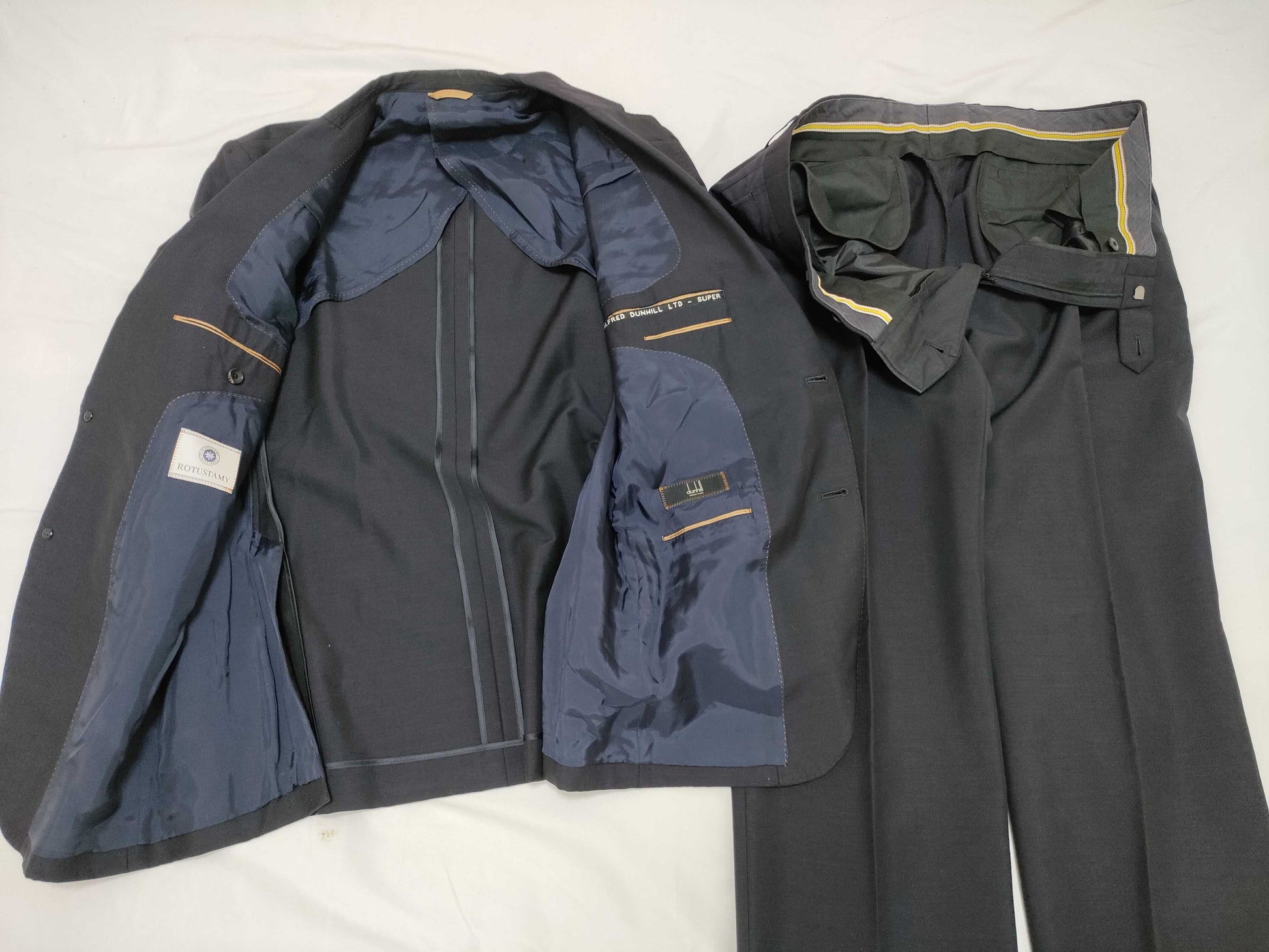 Dunhill Suit Set Men's Other Apparel