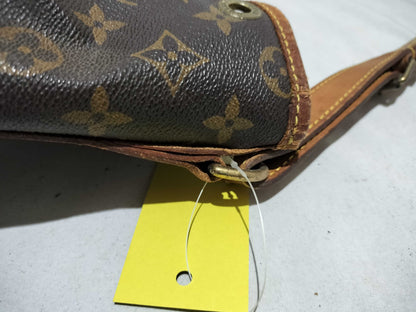 LOUIS VUITTON Monogram M42224 Noe Shoulder Bag