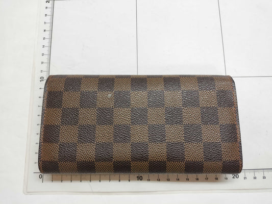 LOUIS VUITTON Damier Portefeuille Sarah Wallet