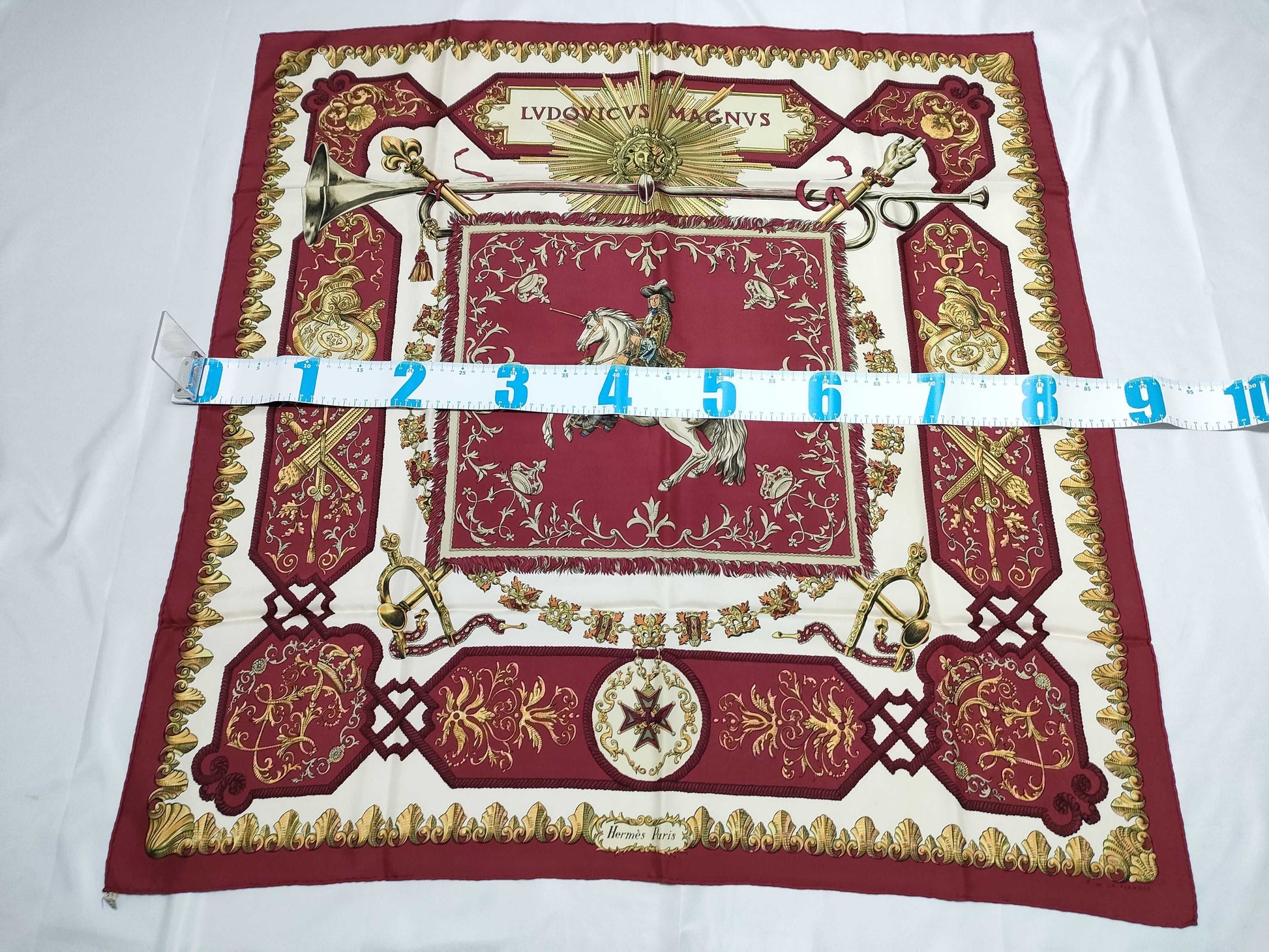 HERMES Carré LVDOVICVS MAGNVS Louis XIV on a White Horse Red Scarf