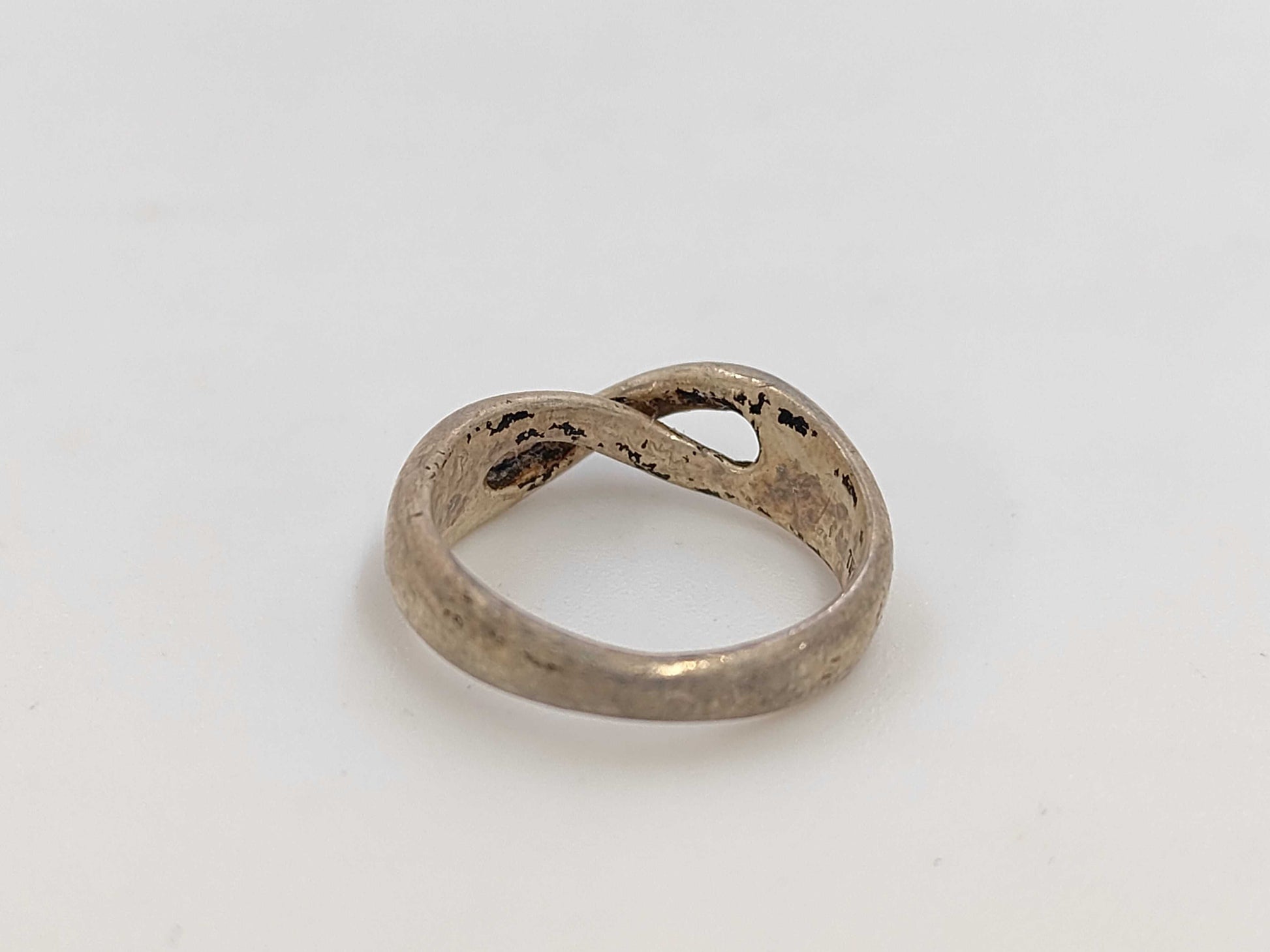 Tiffany & Co. Infinity SV925 3.0g Ring