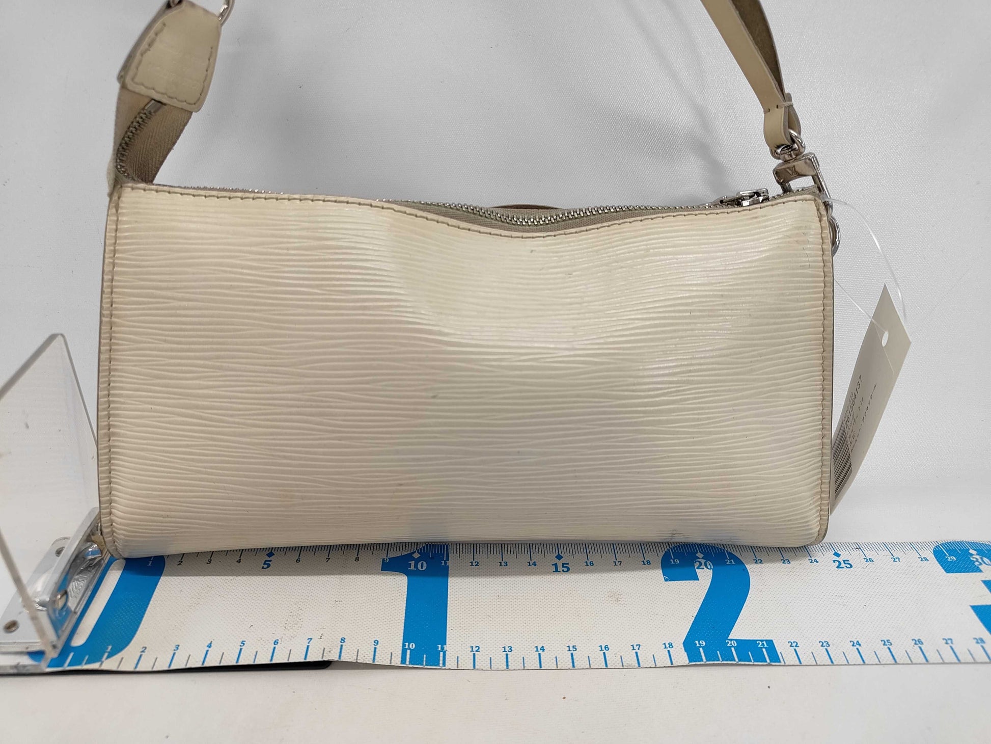 LOUIS VUITTON Epi Pochette Accessoires Bag