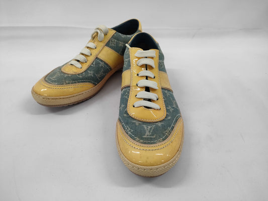 LOUIS VUITTON low-top sneakers