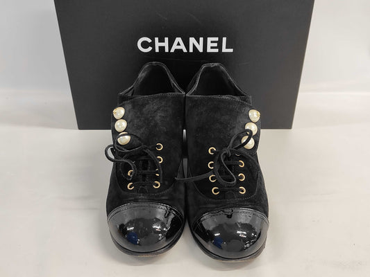 CHANEL Velour x Enamel x Faux Pearl Other Shoes