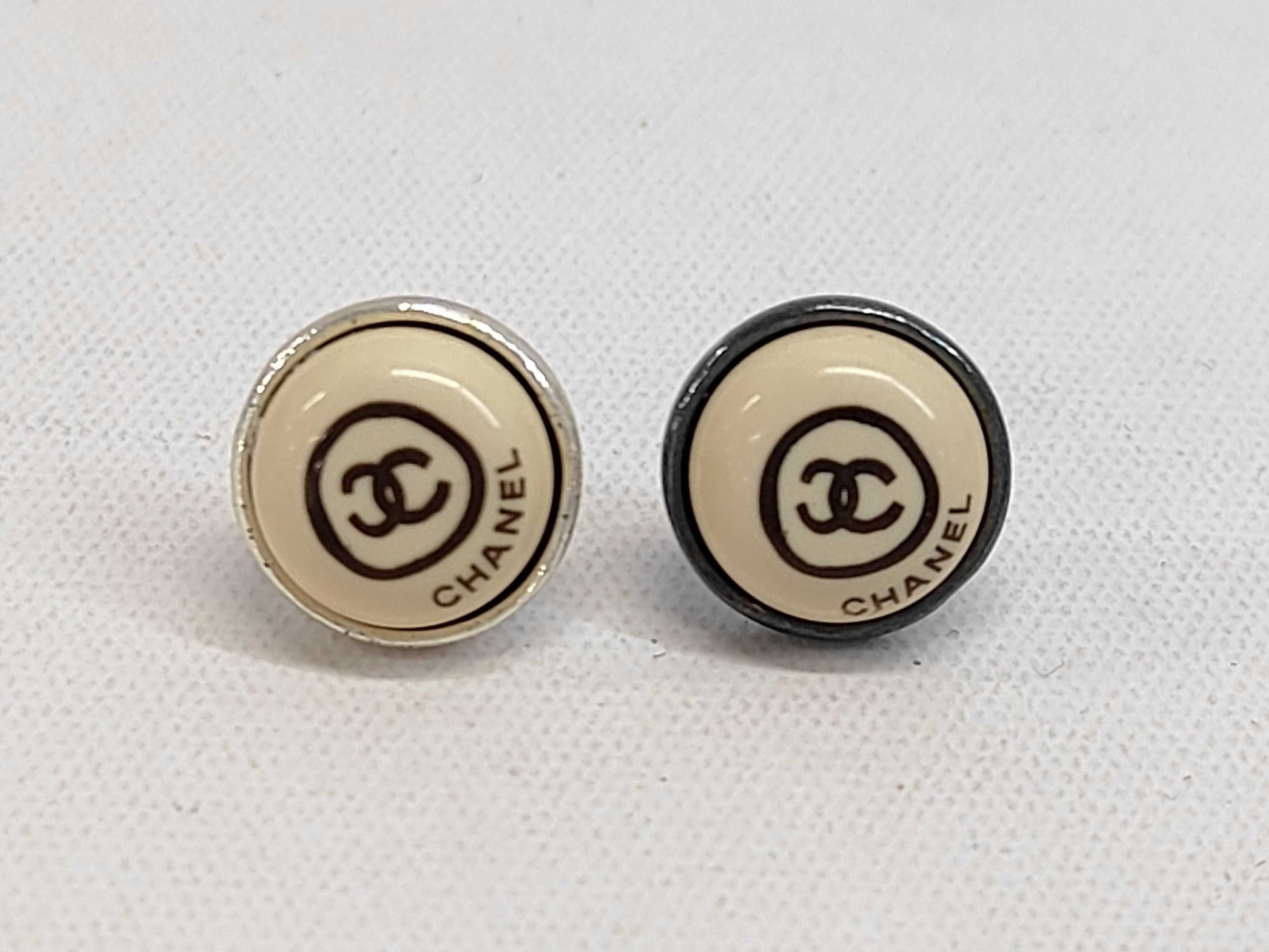 CHANEL 00T Coco Mark Earrings