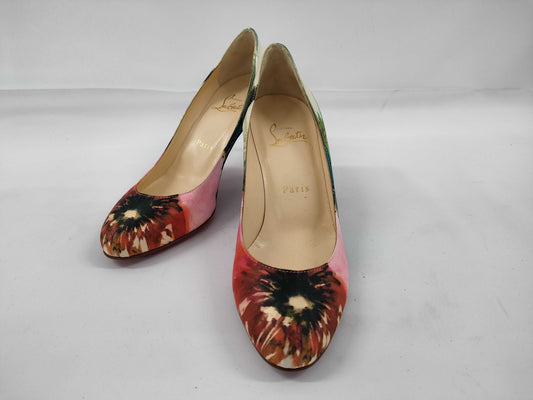 Christian Louboutin pumps in excellent condition