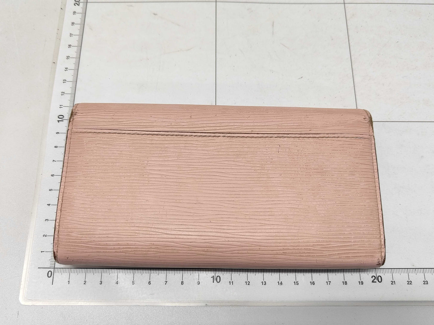 LOUIS VUITTON Epi Portefeuille Sarah Wallet