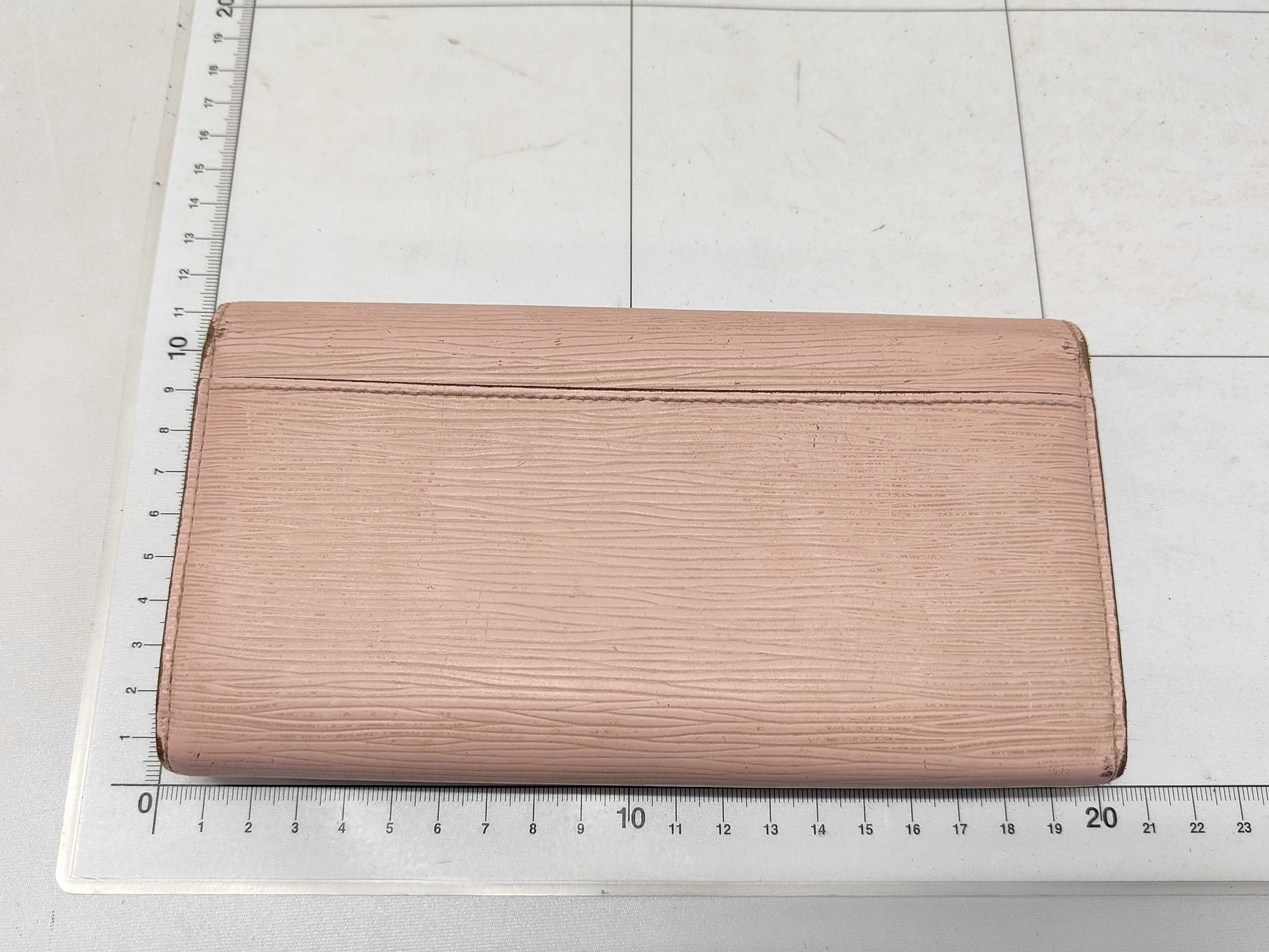 LOUIS VUITTON Epi Portefeuille Sarah Wallet