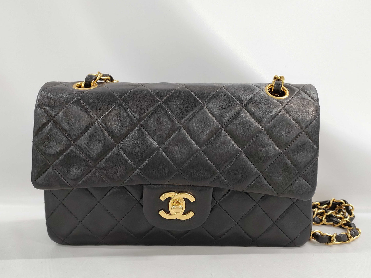 CHANEL Matelasse 23 Chain Shoulder Bag